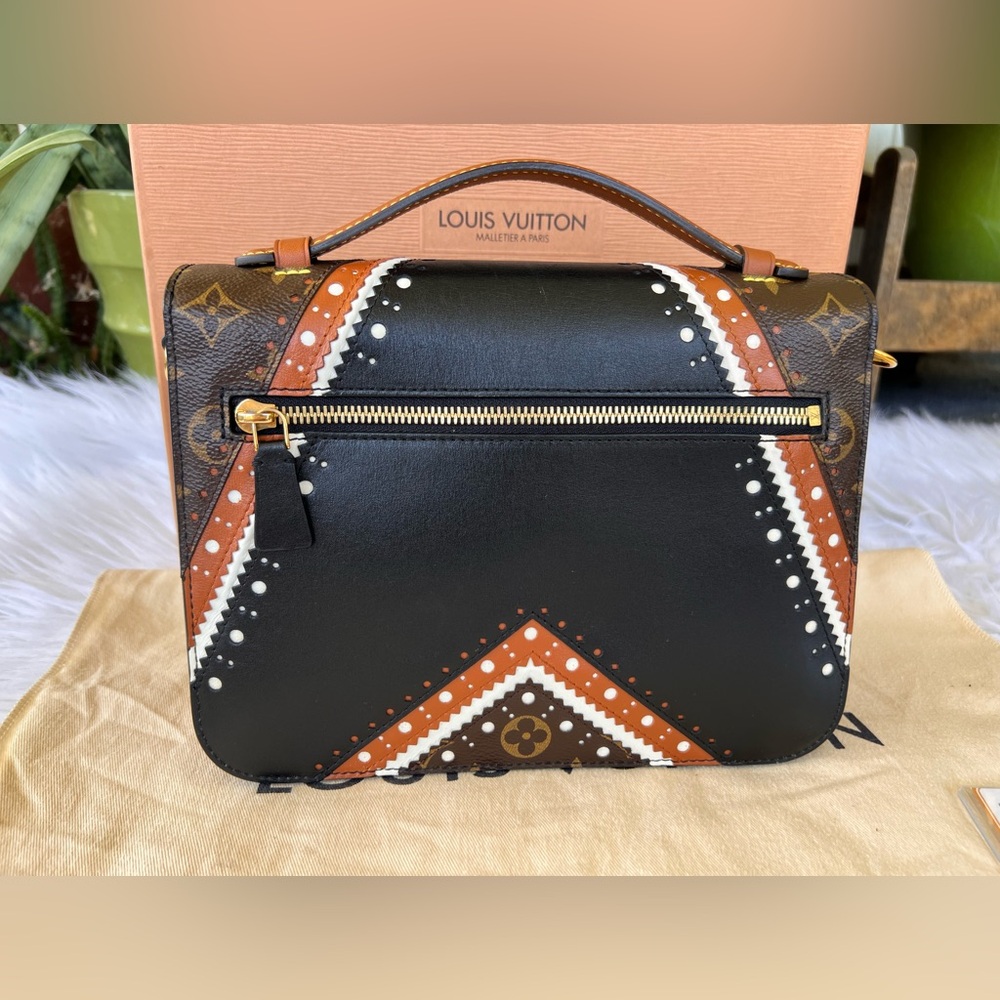 🔥🔥Louis Vuitton Pochette Métis Brogue Limited Edition Complete COA READY🔥🔥 - Picture 3 of 12
